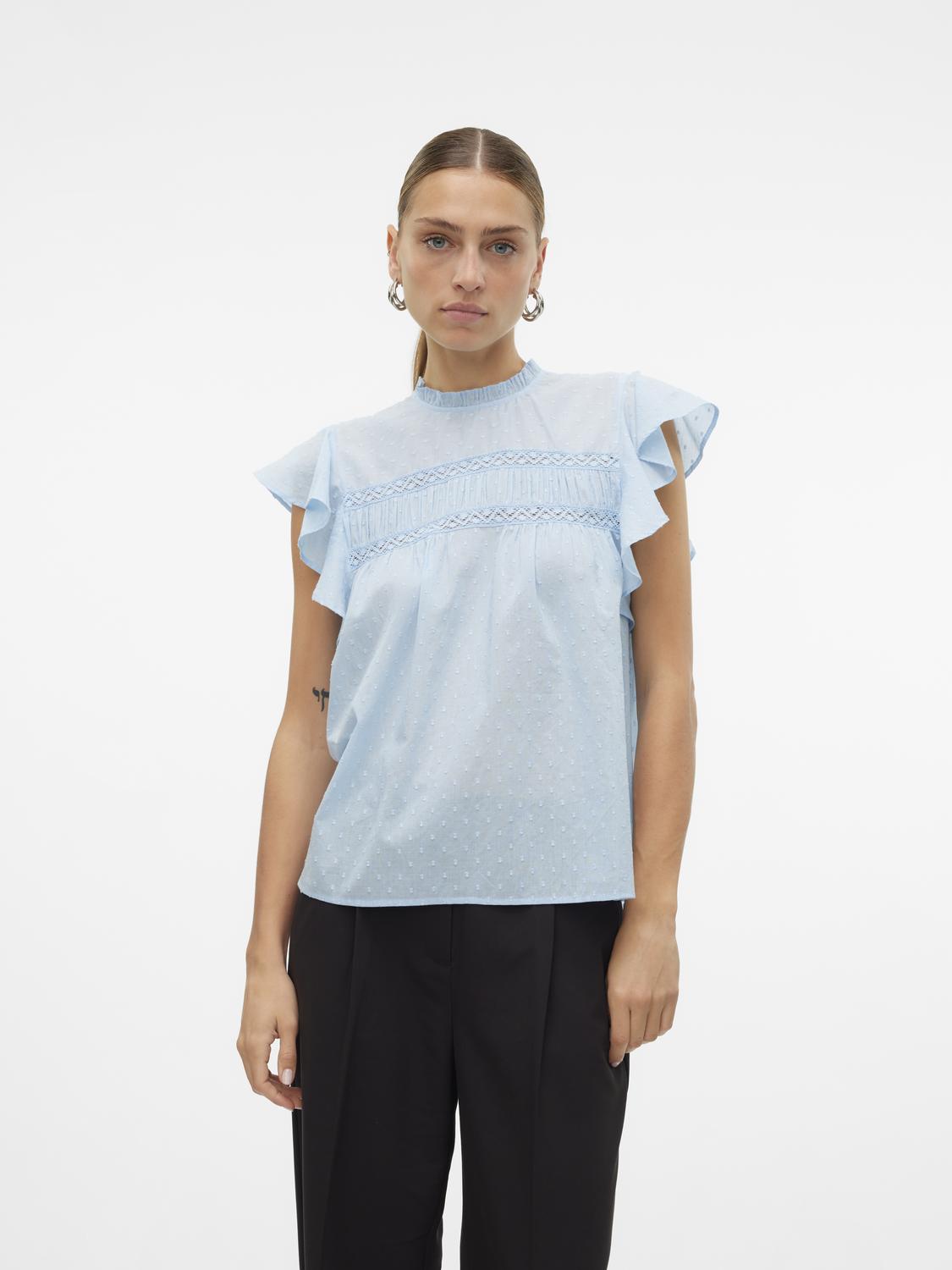 model_shot-front